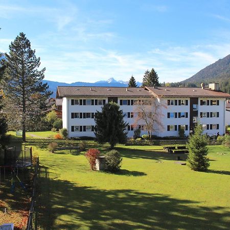 Lindenschloesschen & Schlossgarten Apartment Garmisch-Partenkirchen Luaran gambar